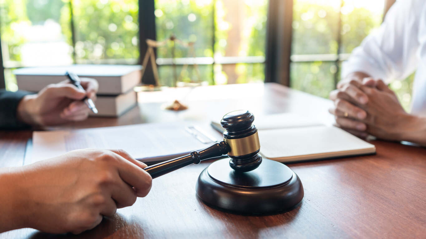 client discussing personal injury case with lawyer in haverhill